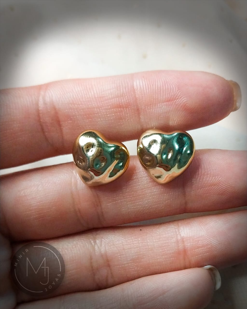 Aros